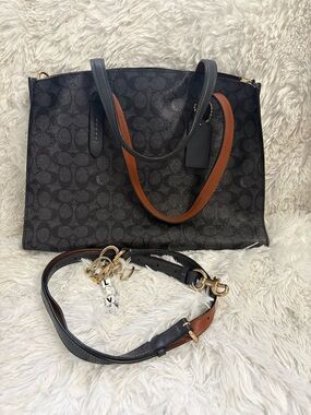 Coach Charlie signature bag, medium size 31210 midnight blue